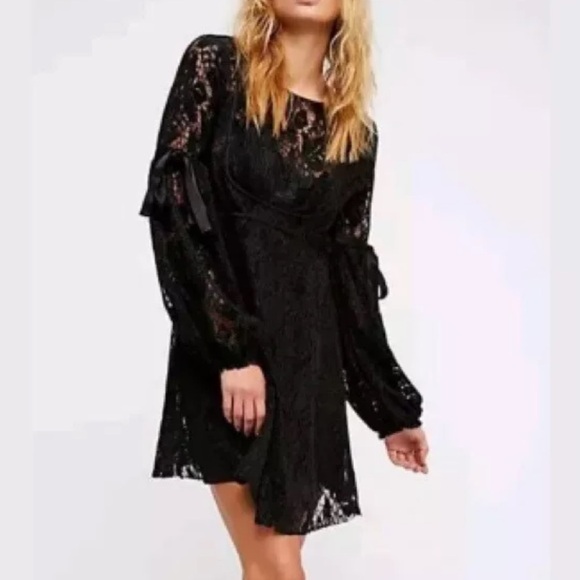 Free People dress Ruby Lace embossed black velvet no slip liner xs - Picture 1 of 8